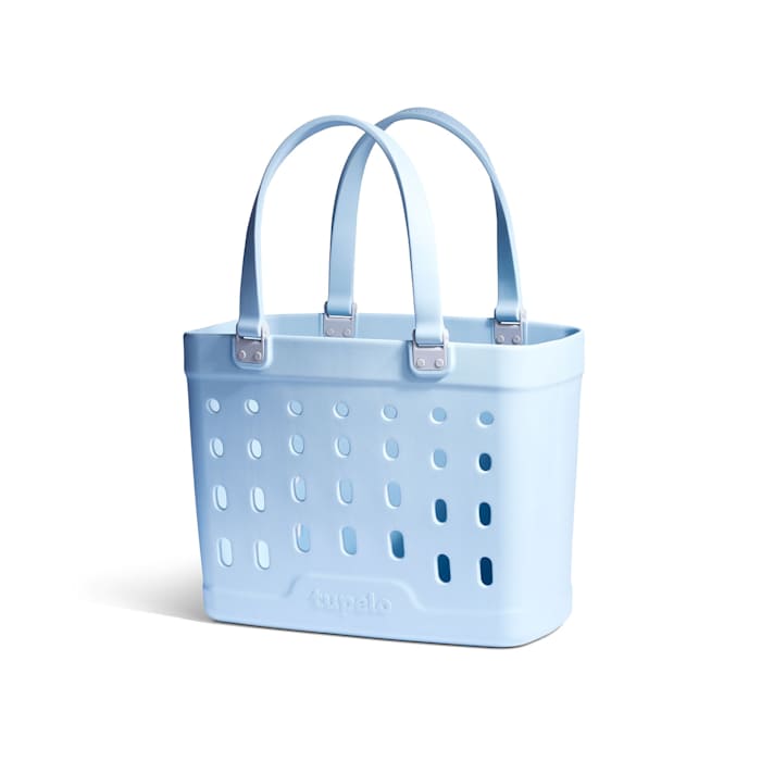 This bag is made from lightweight EVA foam, making it easy to put all your damp and dirty items into one place.